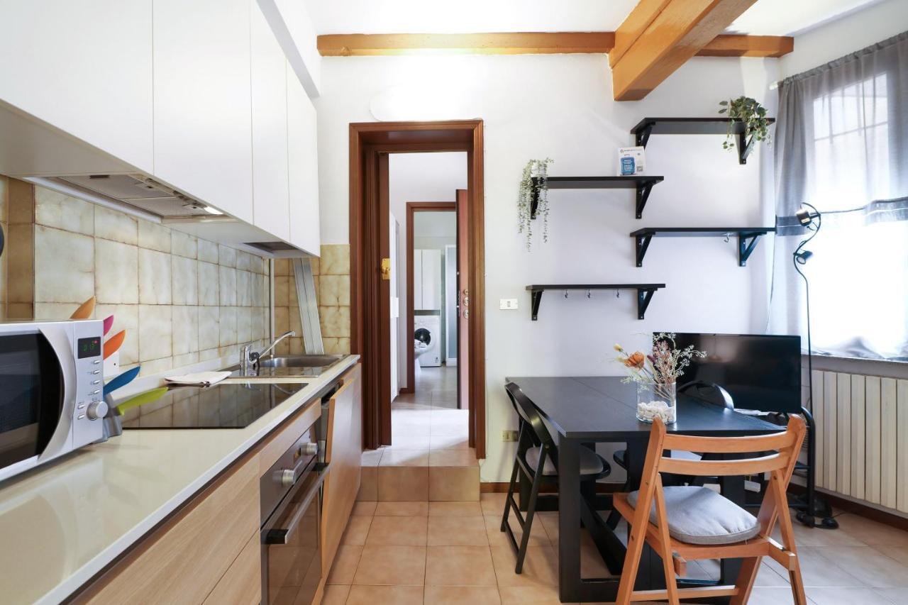 Apartamento Primopiano - Colonne 18 Milán Exterior foto