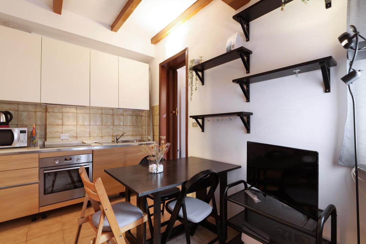 Apartamento Primopiano - Colonne 18 Milán Exterior foto